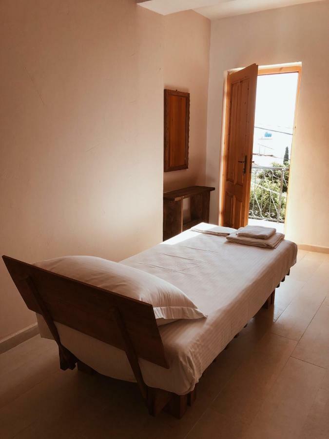 Old Town Hotel Dhërmi Dış mekan fotoğraf